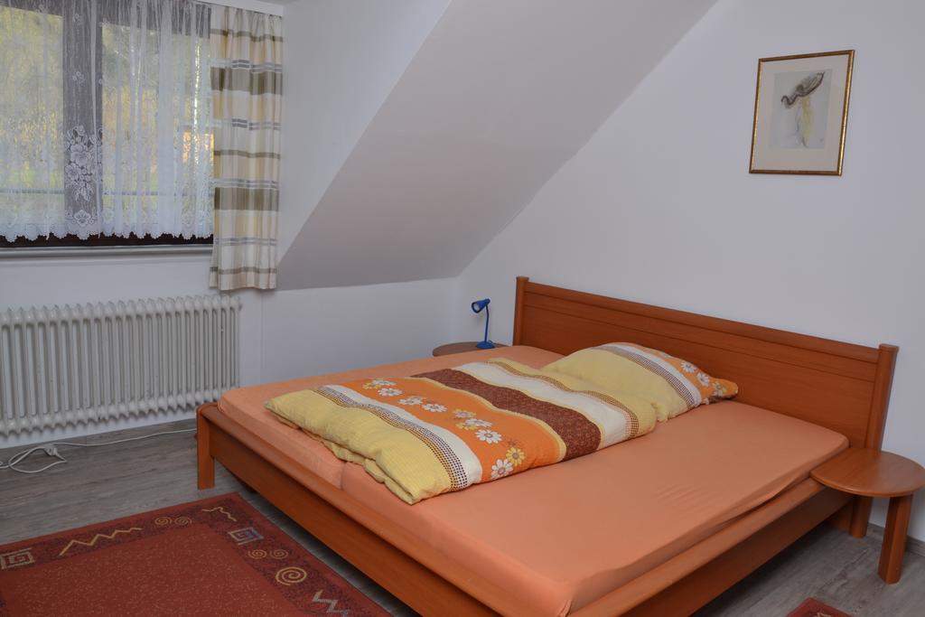 Hotel An Der Sauer Minden  Oda fotoğraf