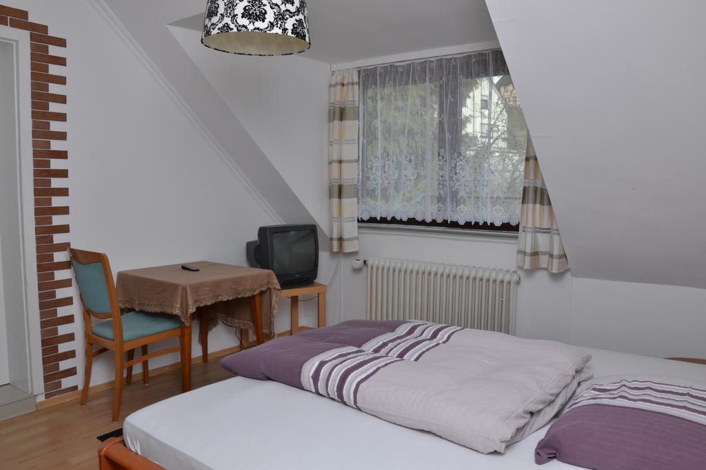 Hotel An Der Sauer Minden  Oda fotoğraf